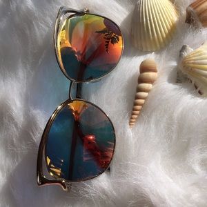 Mirrored Gold Frame/Yellow-Orange-Red Lens
